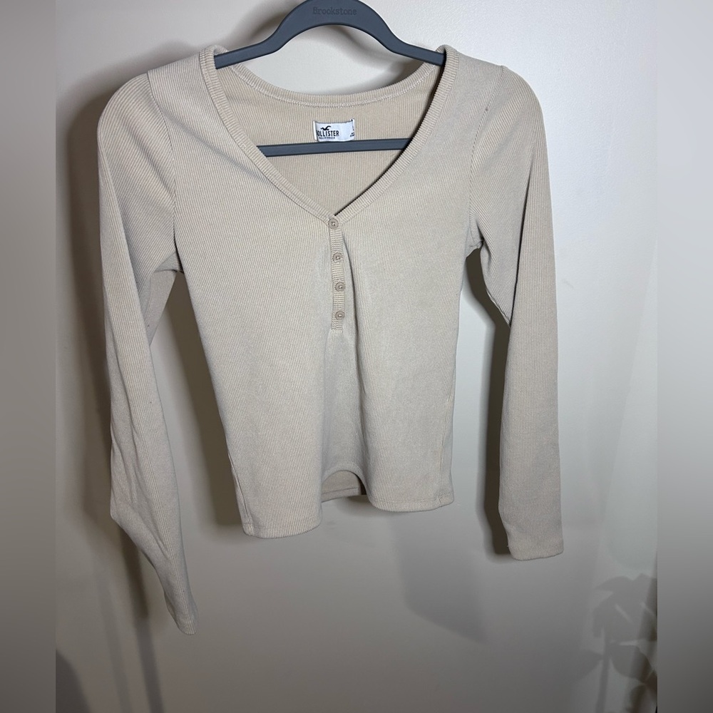 NWOT Hollister Ribbed Henley